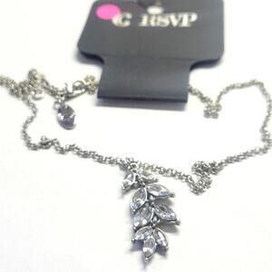 Charming Charlie RSVP Marquise Cut Silver Tone Leaf Necklace NWT